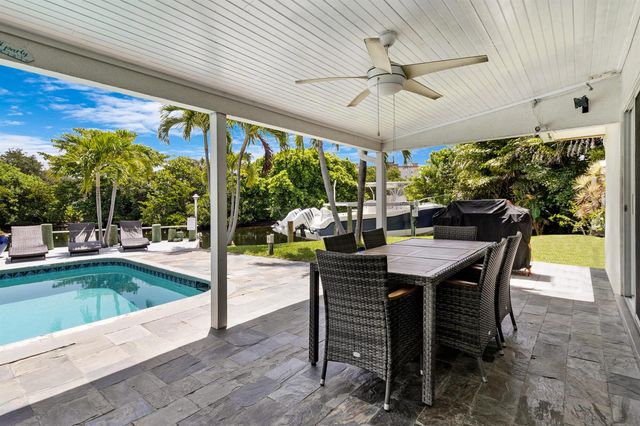 981 SE 10TH Court, Pompano Beach, FL 33060