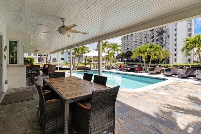 981 SE 10TH Court, Pompano Beach, FL 33060