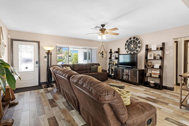 981 SE 10TH Court, Pompano Beach, FL 33060