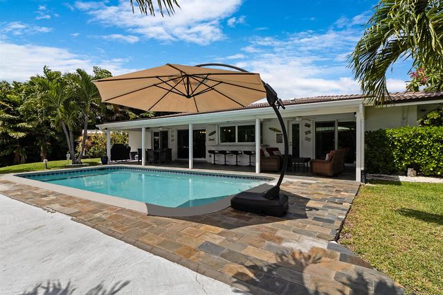 981 SE 10TH Court, Pompano Beach, FL 33060