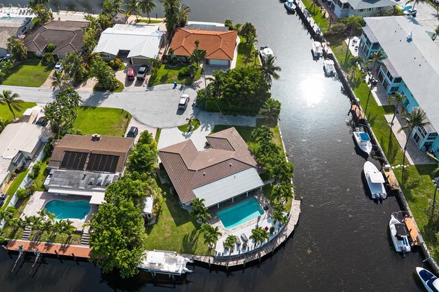 981 SE 10TH Court, Pompano Beach, FL 33060