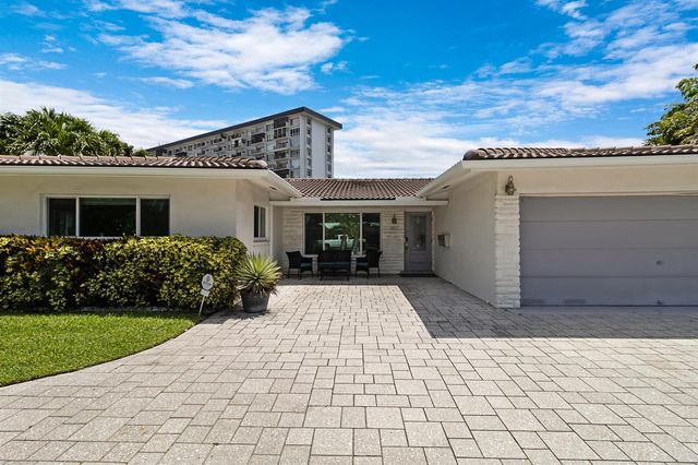 981 SE 10TH Court, Pompano Beach, FL 33060