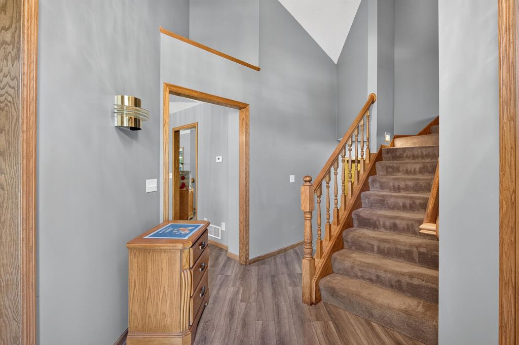 2883 Duluth Street, Maplewood, MN 55109 — photo 4