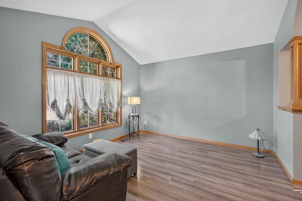 2883 Duluth Street, Maplewood, MN 55109 — photo 5