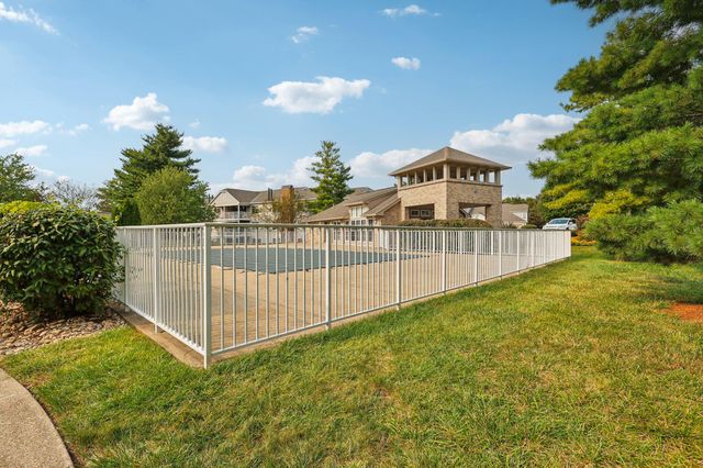 200 S Watchtower Drive, 303, Wilder, KY 41076