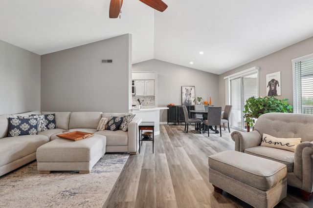 200 S Watchtower Drive, 303, Wilder, KY 41076