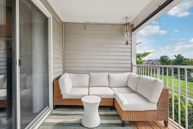 200 S Watchtower Drive, 303, Wilder, KY 41076