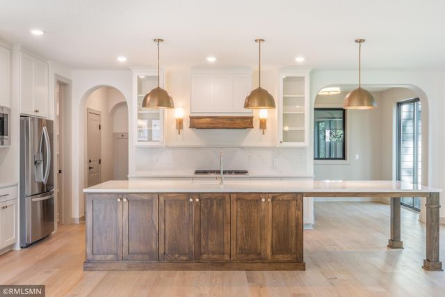 5803 S Century Ridge S, Woodbury, MN 55129