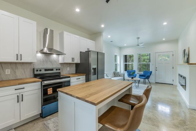157 Wainee DR, Bastrop, TX 78602