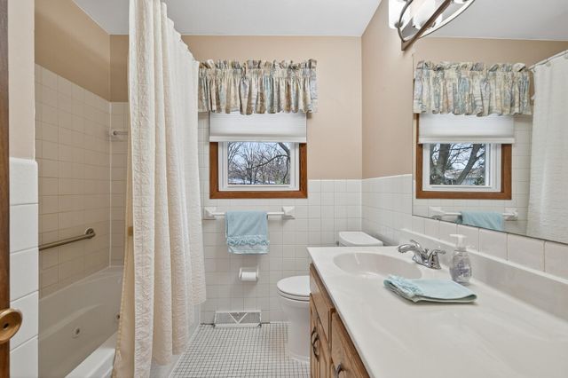 2201 139th Avenue NW, Andover, MN 55304