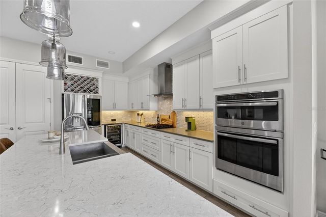 7317 HOURGLASS DRIVE, Apollo Beach, FL 33572