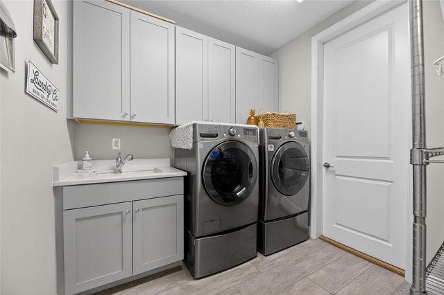 7317 HOURGLASS DRIVE, Apollo Beach, FL 33572