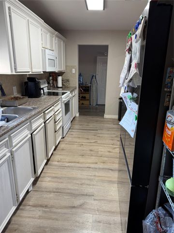 5834 Belmark Street, Houston, TX 77033