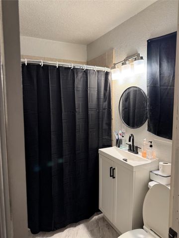 5834 Belmark Street, Houston, TX 77033