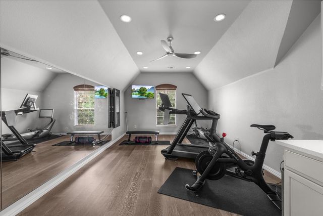 704 Landsbury Court, Keller, TX 76248