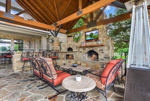 704 Landsbury Court, Keller, TX 76248