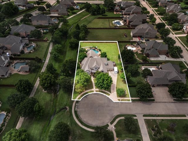 704 Landsbury Court, Keller, TX 76248