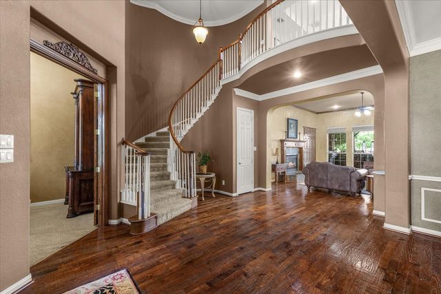 704 Landsbury Court, Keller, TX 76248