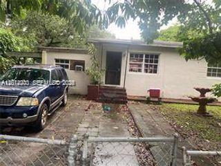 215 NW 117th St, Miami, FL 33168