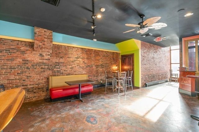 11 Elm St 1, Amesbury, MA 01913