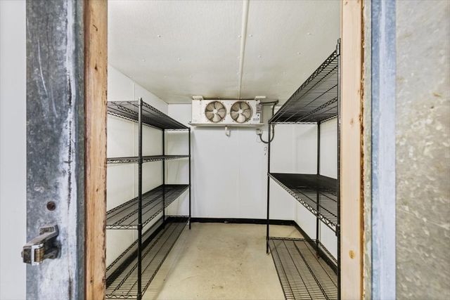 11 Elm St 1, Amesbury, MA 01913