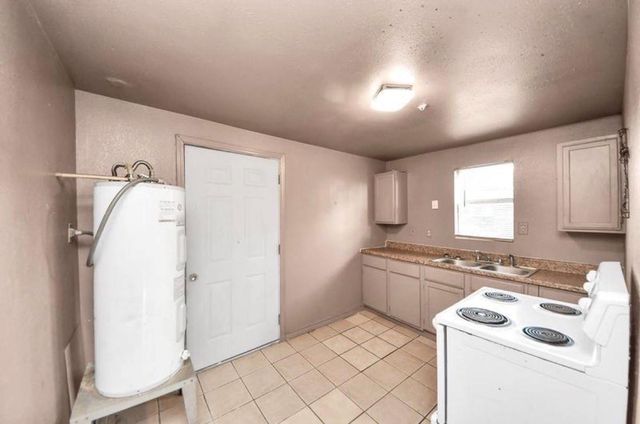 6821 Haight Street, Houston, TX 77028