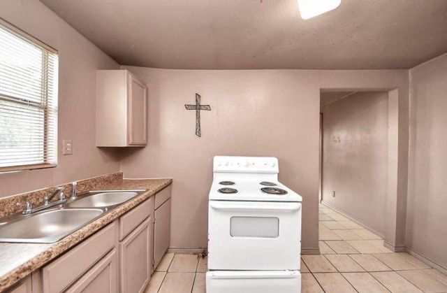 6821 Haight Street, Houston, TX 77028