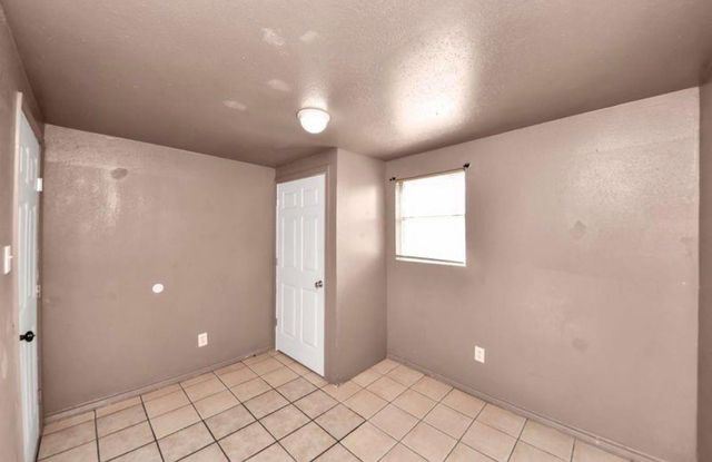 6821 Haight Street, Houston, TX 77028