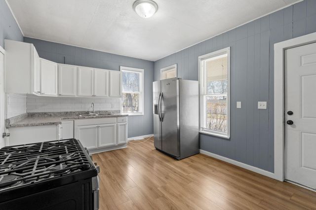 936 Duchess Street, Saint Paul, MN 55106