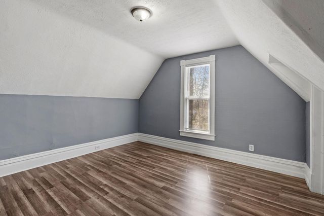 936 Duchess Street, Saint Paul, MN 55106