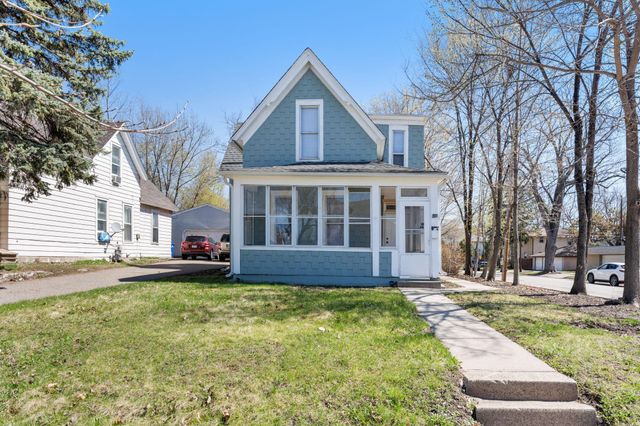 936 Duchess Street, Saint Paul, MN 55106