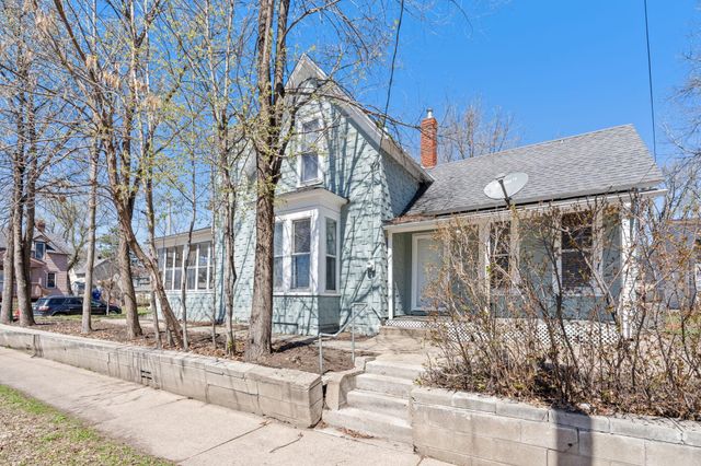 936 Duchess Street, Saint Paul, MN 55106