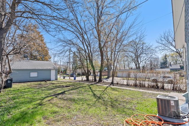 936 Duchess Street, Saint Paul, MN 55106