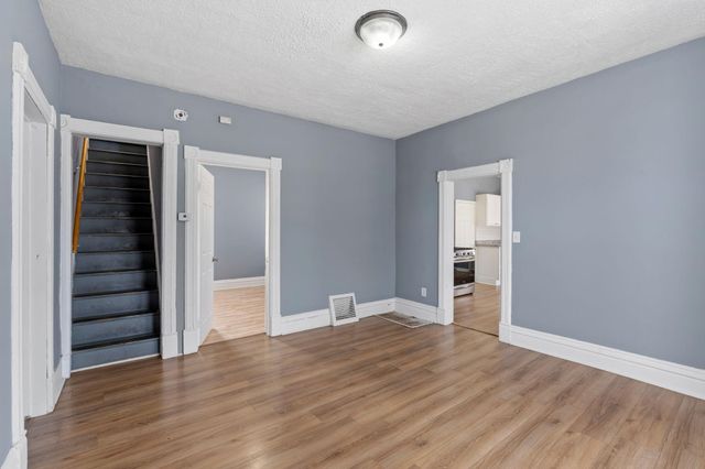 936 Duchess Street, Saint Paul, MN 55106