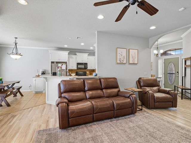 428 Clearview Drive, Washington, OK 73093