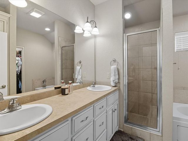 428 Clearview Drive, Washington, OK 73093