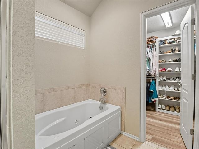 428 Clearview Drive, Washington, OK 73093