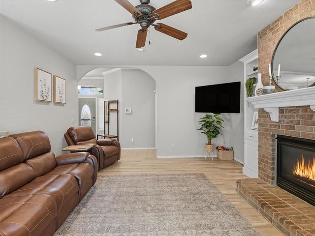 428 Clearview Drive, Washington, OK 73093
