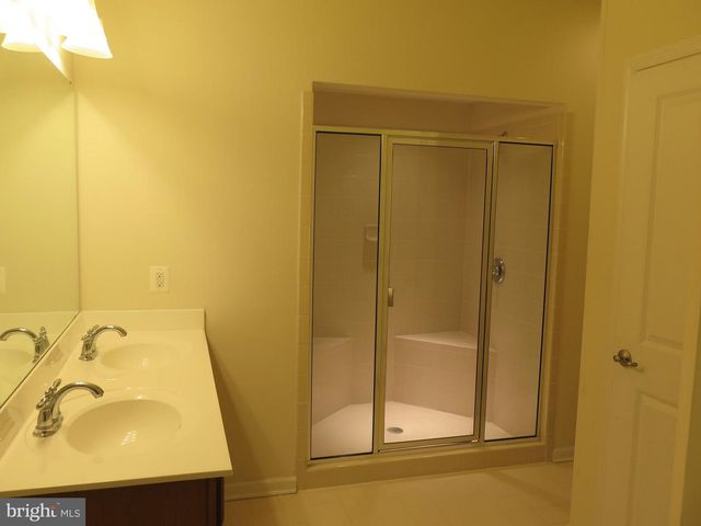 24634 JOHNSON OAK TER, Sterling, VA 20166