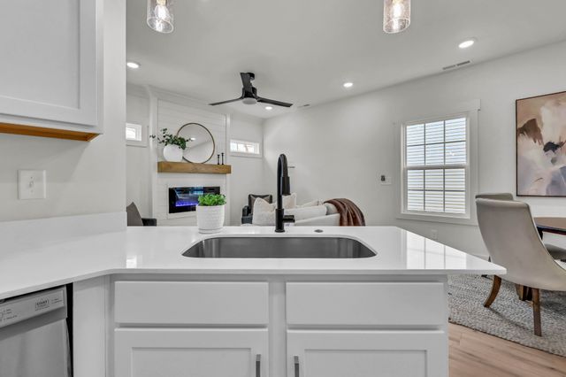 35 Charleston Cove, Clarksville, TN 37043
