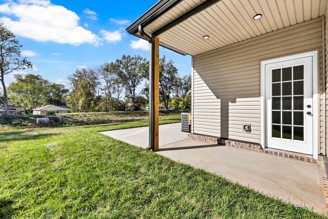 35 Charleston Cove, Clarksville, TN 37043