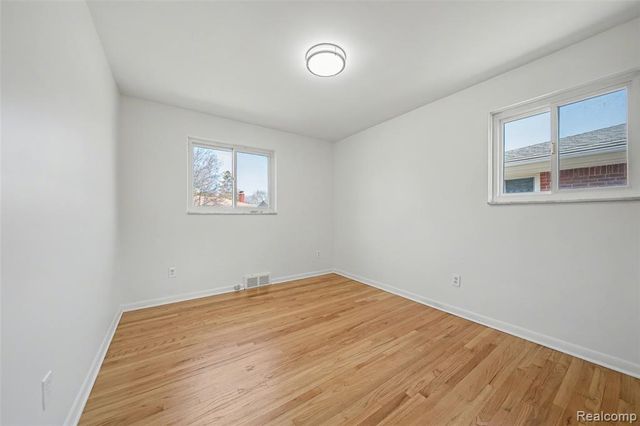 20848 Walton Street, Saint Clair Shores, MI 48081