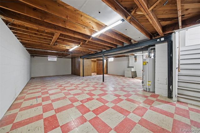 20848 Walton Street, Saint Clair Shores, MI 48081