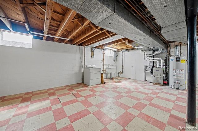 20848 Walton Street, Saint Clair Shores, MI 48081