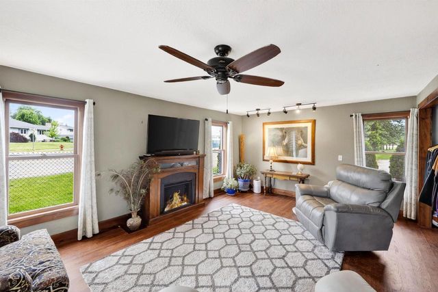 W11695 Jackson Street, Waterloo, WI 53594
