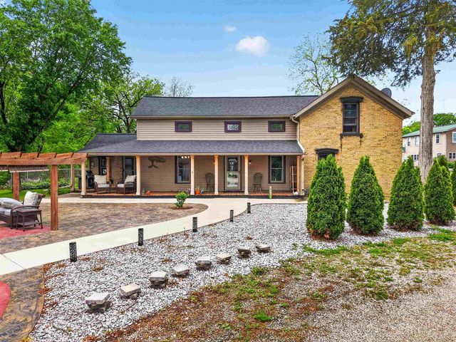 W11695 Jackson Street, Waterloo, WI 53594