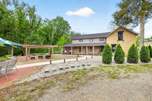 W11695 Jackson Street, Waterloo, WI 53594