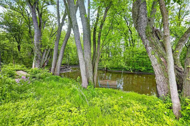 W11695 Jackson Street, Waterloo, WI 53594