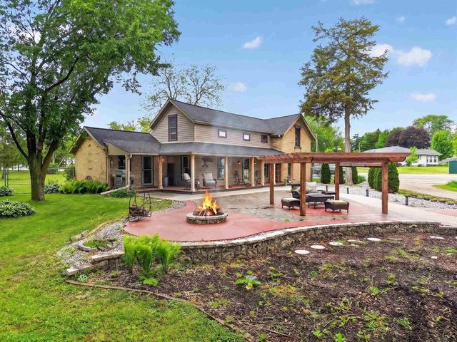 W11695 Jackson Street, Waterloo, WI 53594