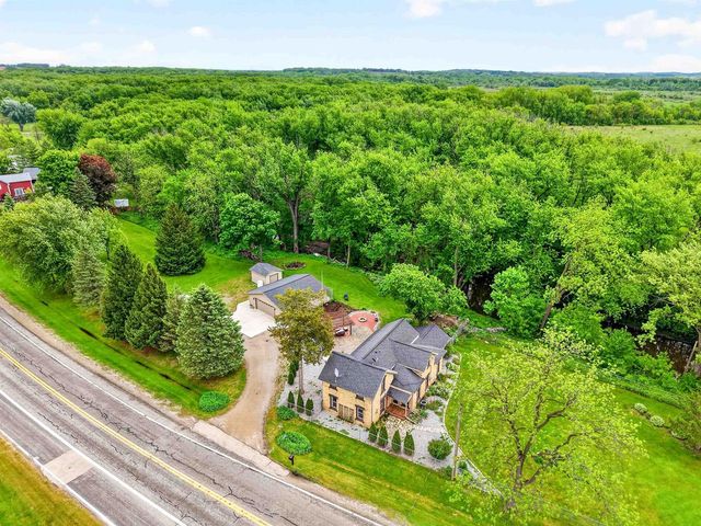 W11695 Jackson Street, Waterloo, WI 53594